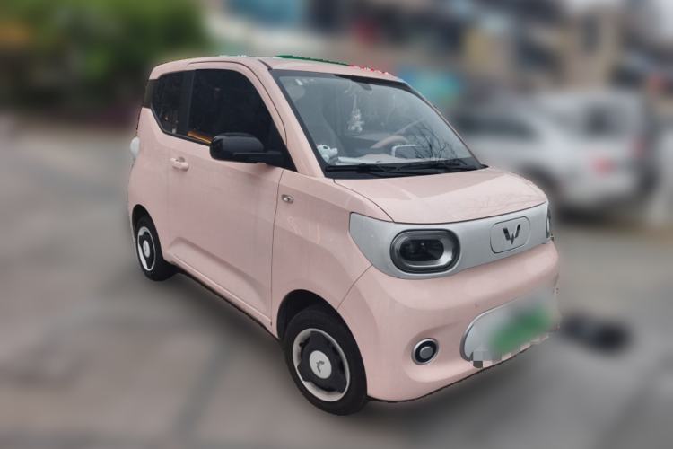 Used Wuling Hongguang MINIEV 2024 3rd Generation 215km Youth Edition Front Right 45 Deg