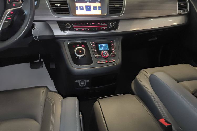 Used SAIC MAXUS G10 2022 2.0T Automatic Elite Edition Gasoline 7-Seater