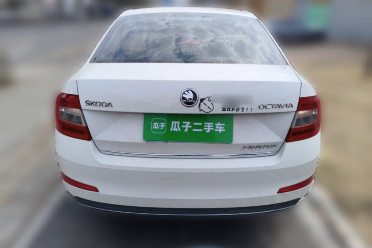 Used Skoda Octavia 2017 1.6L Manual Smart Drive Edition