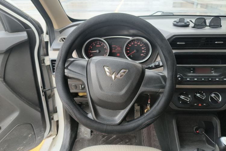 Used Wuling Hongguang 2018 1.5L S Standard Version L2B