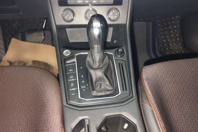 Used Volkswagen Lavida 2023 200TSI DSG Starry Full-Comfort Edition
