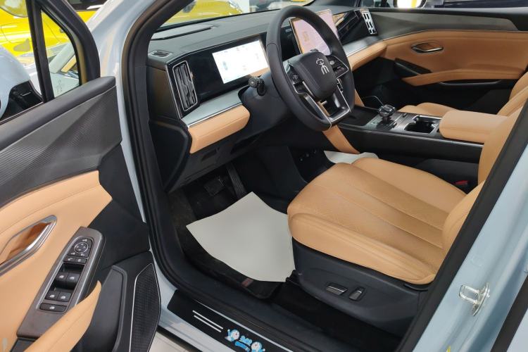 Used BYD Song L DM-i 2024 112 km Leading Edition