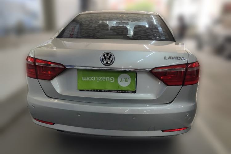 Used Volkswagen Lavida 2013 Revised Classic 1.6L Automatic Fashion Edition