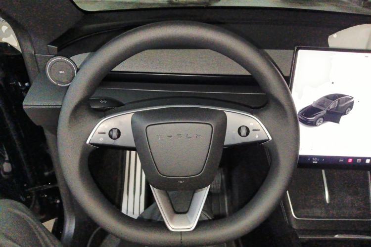 Used Tesla Model Y L 2025 Model Long-Range All-Wheel-Drive Version Steering Wheel