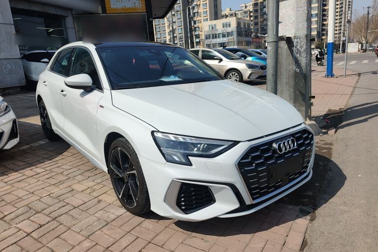 Used Audi A3 2024 Sportback 35 TFSI Fashionable Sports Model
