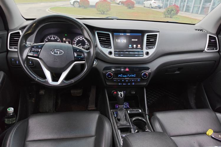 Used Hyundai Tucson 2015 1.6T Dual-Clutch Two-Wheel-Drive Smart Model
