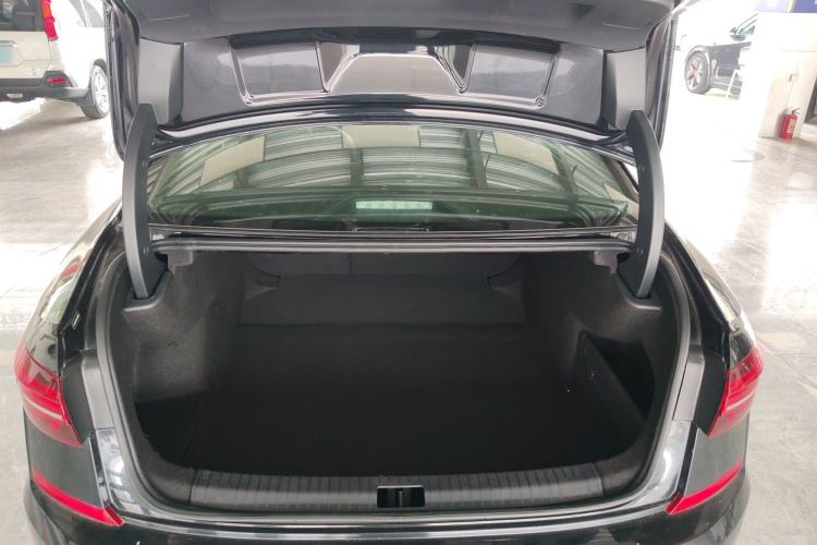 Used Volkswagen Passat 2020 Revised Version 280TSI Business Edition China VI Standard
