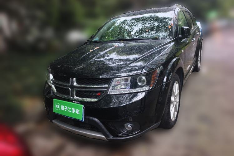 Used Dodge Journey 2013 2.4L Two-Wheel Drive Luxury Version Front