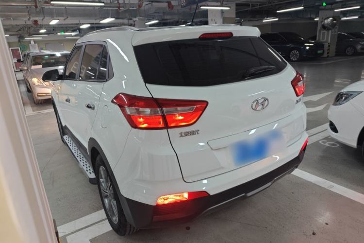 Used Hyundai ix25 2015 1.6L Automatic Two-Wheel Drive Smart GLS Trim Rear Left 45 Deg