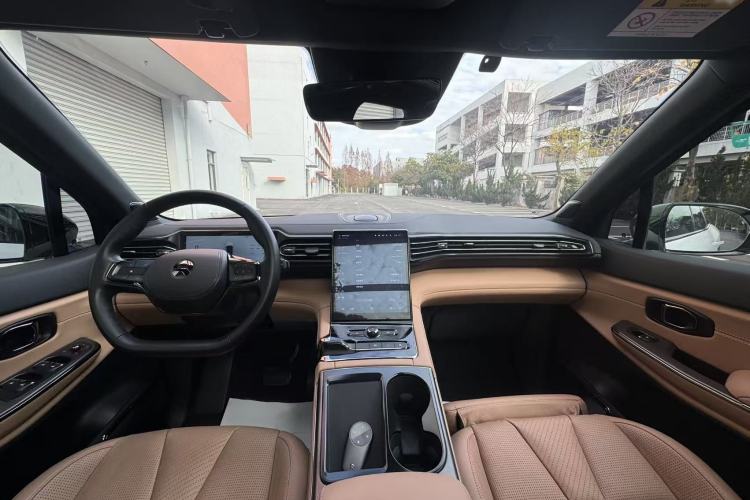 Used Nio ES8 2020 415 km Range 7-Seater Version