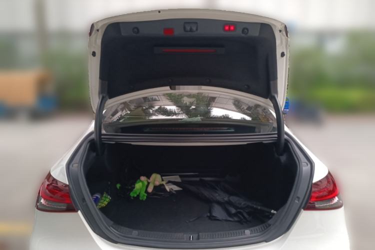 Used Mercedes-Benz E-Class 2022 Revised Version E 300 L Luxury Edition Trunk