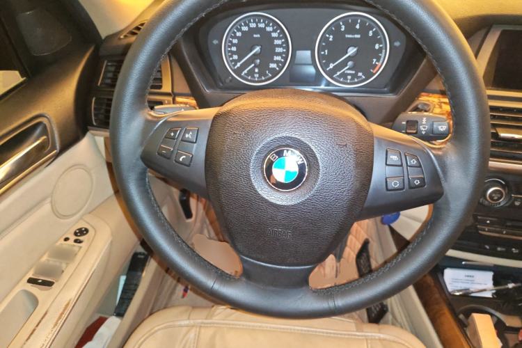 Used BMW X5 2011 xDrive35i Leading Model