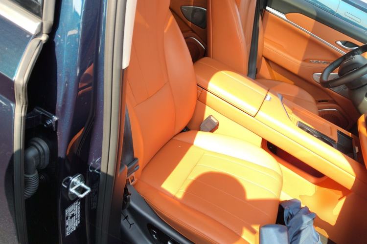 Used Wey Lanshan 2025 Four-Wheel Drive Max