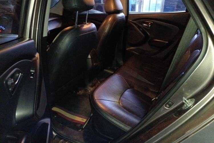 Used Hyundai ix35 2012 2.0L Automatic Two-Wheel Drive Elite Edition GLS
