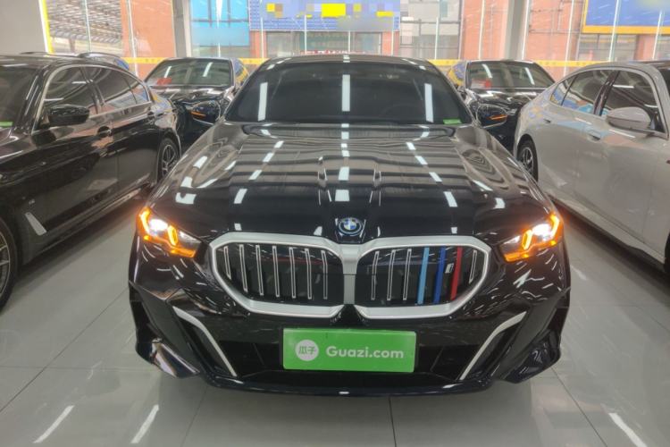 Used BMW i5 2024 eDrive 35L Luxury Package