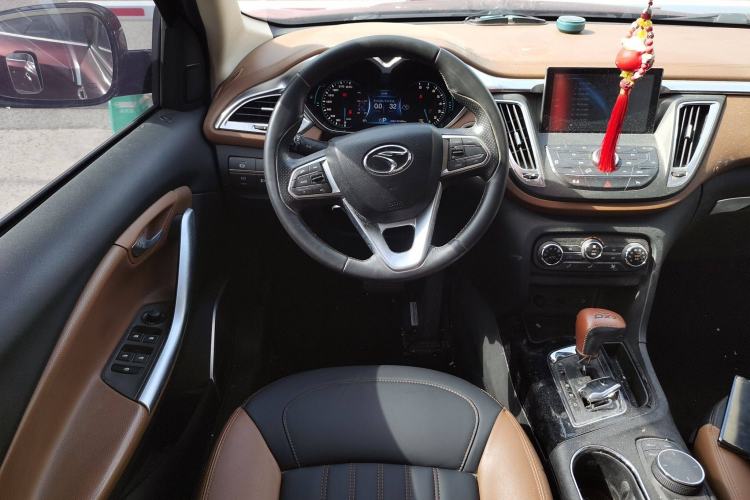 Used Soueast DX7 2015 1.5T Automatic Luxury Model
