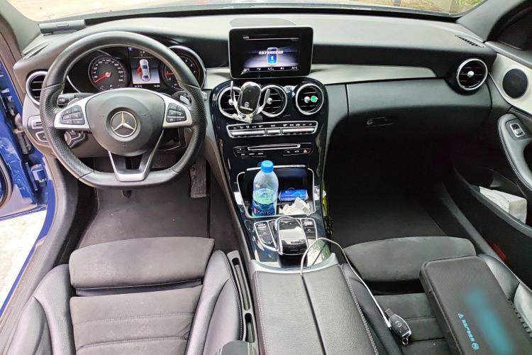 Used Mercedes-Benz C-Class 2018 C 200 Sport Edition Center Console