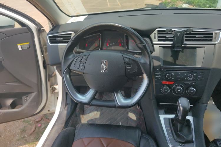 Used DS 5LS 2015 1.6T Style Edition THP160
