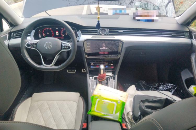 Used Volkswagen Magotan 2023 2 Million Units Commemorative Edition 330TSI DSG Luxury Version
