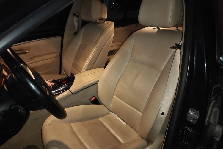 Used BMW 5 Series 2011 523Li Luxury Model
