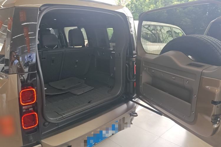 Used Land Rover Defender 2022 110 P400 X-DYNAMIC HSE
