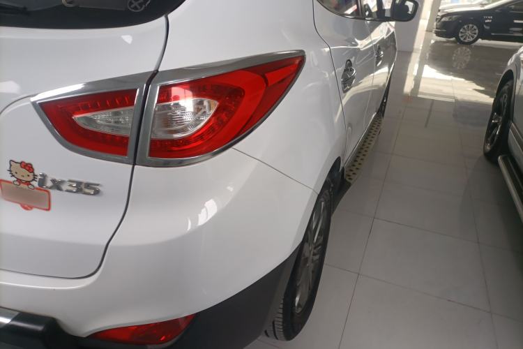Used Hyundai ix35 2015 2.0L Automatic 2WD Smart Type China IV