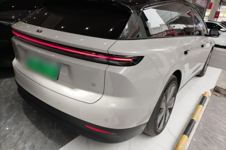 Used Li Auto Li Auto i6 2025 Model Two-Wheel-Drive Standard Type
