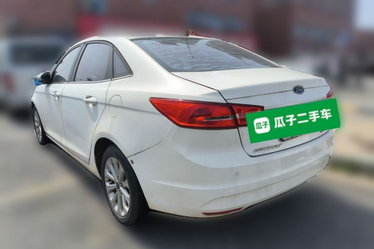 Used Ford Escort 2015 1.5L Automatic Fashion Model
