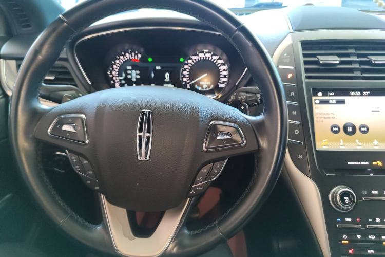 Used Lincoln MKC 2018 2.0T Two-Wheel Drive Deluxe Edition