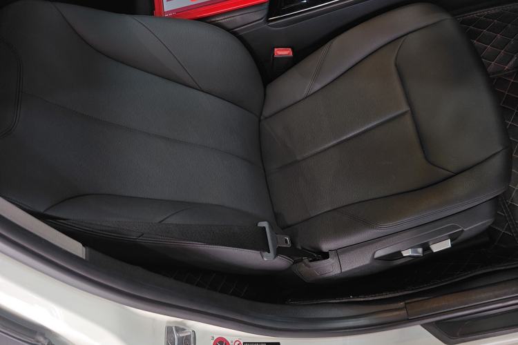 Used BMW 3 Series 2017 320Li Fashion Model
