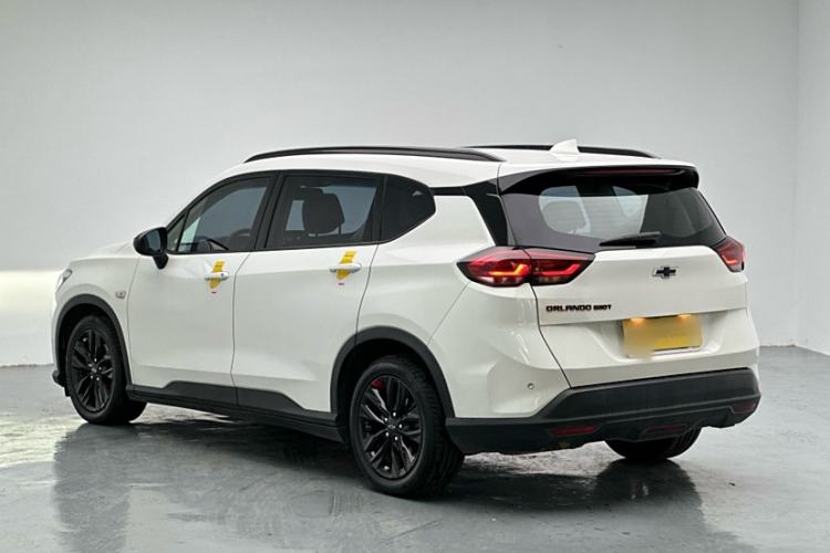 Used Chevrolet Orlando 2020 Light Hybrid Redline 530T Automatic Enjoyment Edition (5+2 Models)