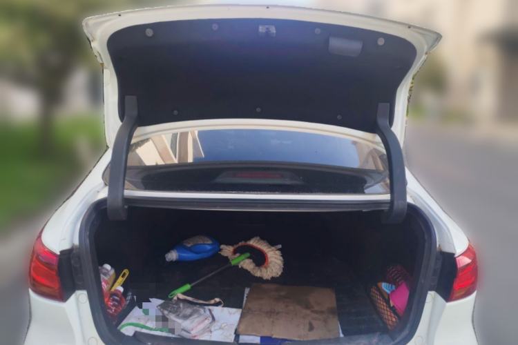 Used CHANGAN Raeton CC 2018 1.5T Manual Luxury Model China V Standard