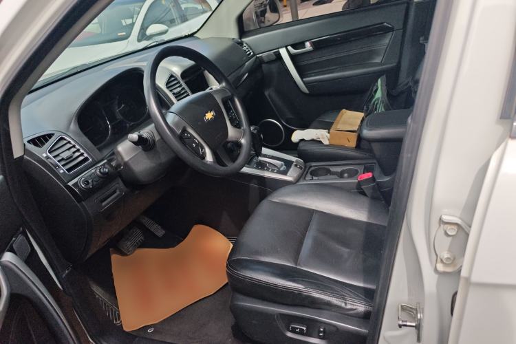 Used Chevrolet Captiva 2015 2.4L Two-Wheel Drive Urban Version 7 Seats