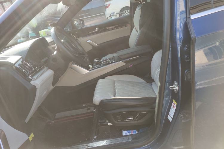 Used BYD Tang New Energy 2022 EV 635 km All-Wheel-Drive Flagship Model
