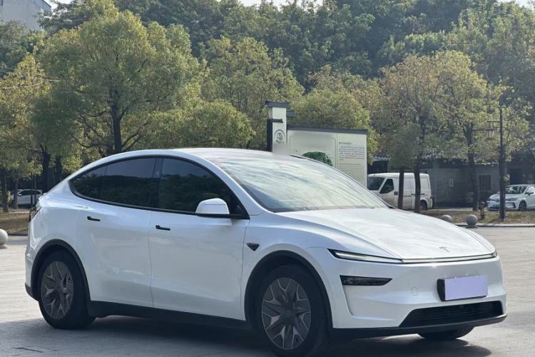 Used Tesla Model Y L 2025 Model Long-Range All-Wheel-Drive Version