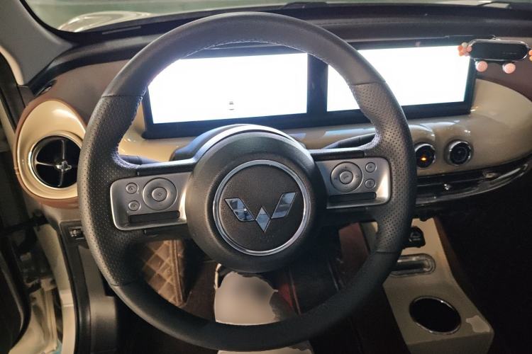 Used Wuling Bingo 2023 333 km Lingxi Connected+ Version
