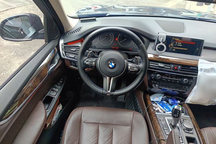 Used BMW X5 2015 xDrive28i
