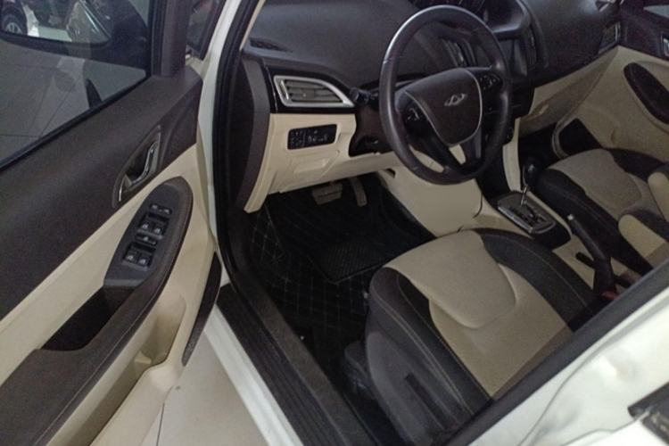 Used Chery Arrizo M7 2015 2.0L CVT Wide Enjoyment Edition 223 Seats