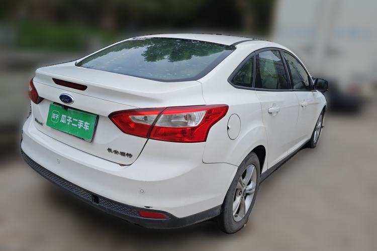 Used Ford Focus 2012 Sedan 1.6L Automatic Fashion Edition