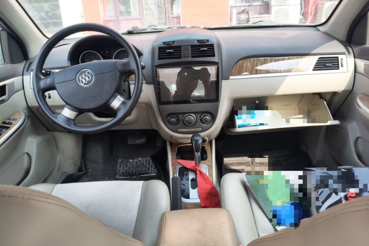 Used Buick Excelle 2015 1.5L Automatic Classic Model Center Console