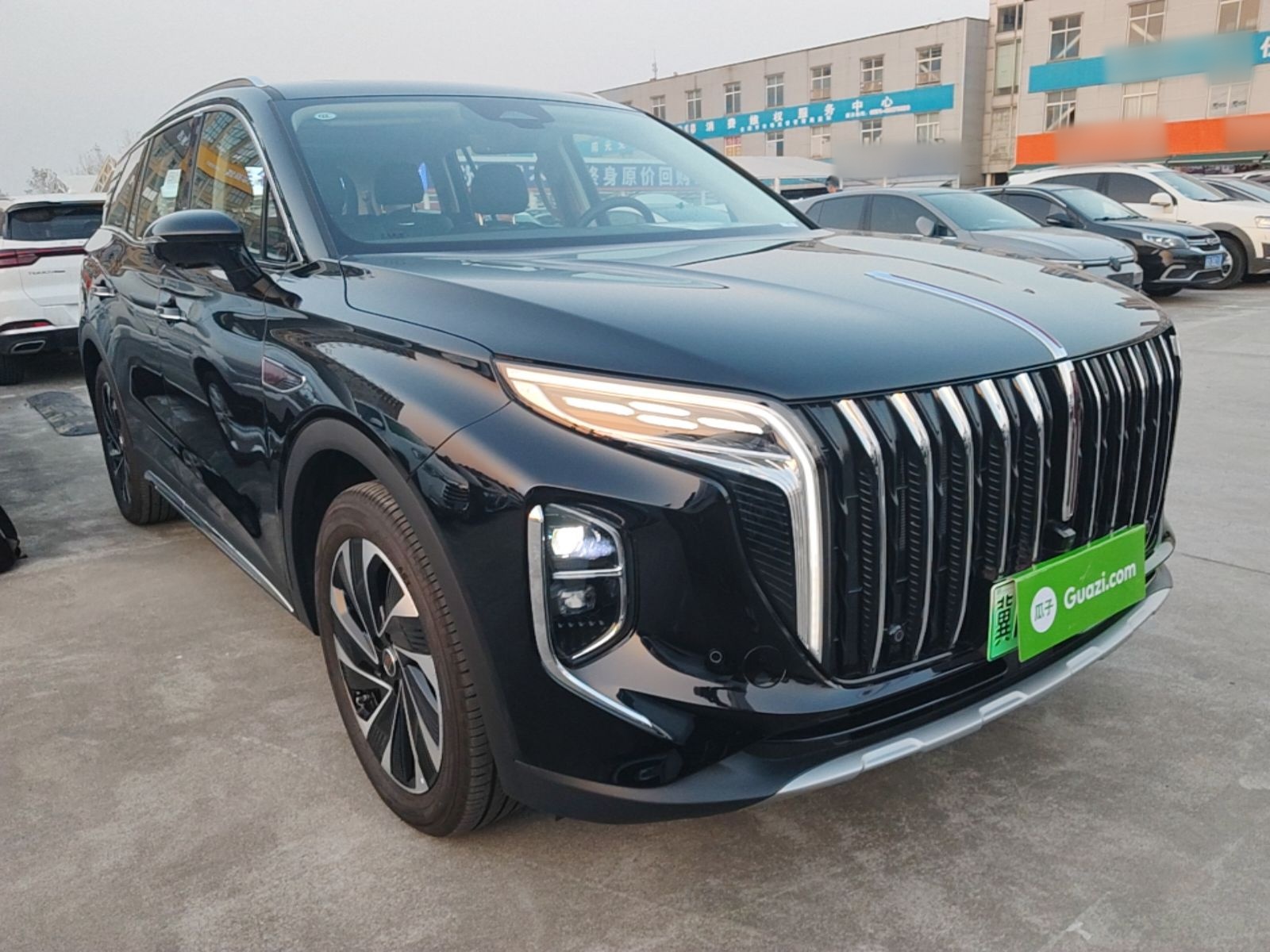 Hongqi HS7 PHEV 2024 2.0T PHEV Four-Wheel Drive Flagship Edition 7 Seats — снимка 3