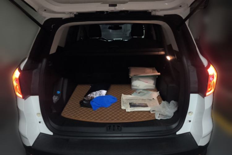 Used Ford Kuga 2017 EcoBoost 180 Two-Wheel-Drive Tiger Leap Model