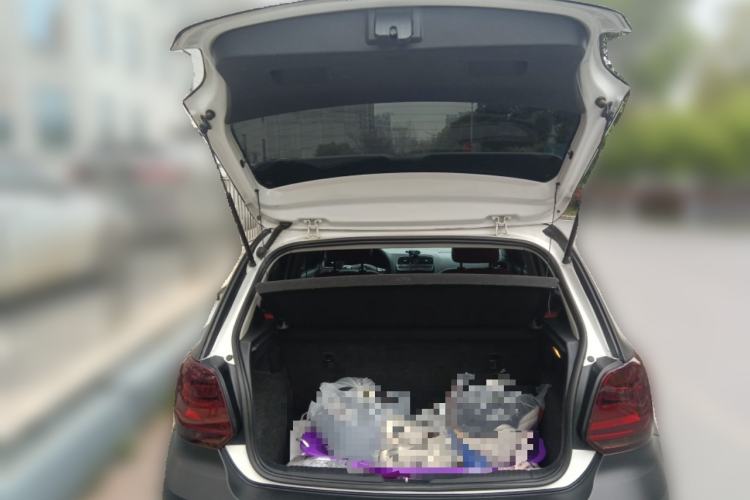 Used Volkswagen Polo 2018 1.5L Manual Drive-Comfort Model Trunk