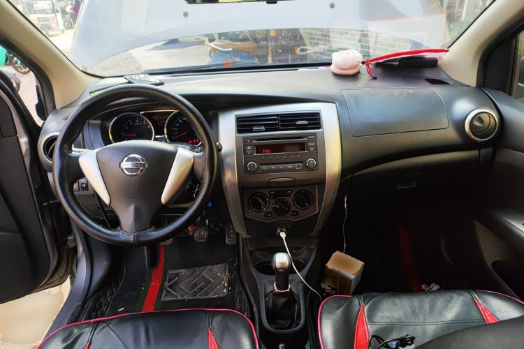 Used Nissan Livina 2013 Jingrui 1.6XL Manual Comfort Edition
