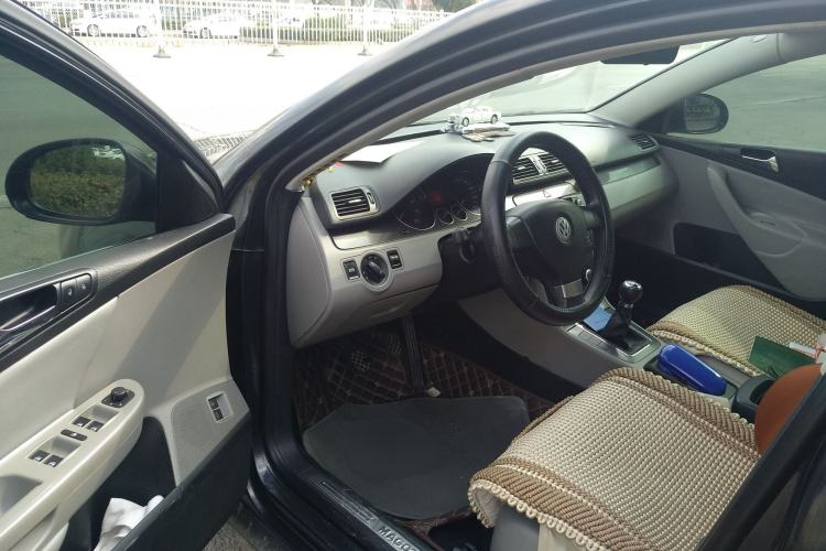 Used Volkswagen Magotan 2007 1.8 TSI Manual Tech Model Driver Seat