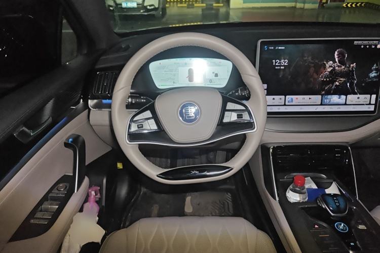 Used BYD Tang New Energy 2024 DM-i Glory Edition 112KM Prestige Model
