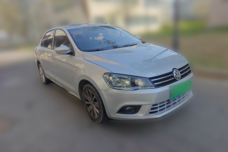 Used Volkswagen Jetta 2015 Value Edition 1.6L Automatic Comfort Version Front Right 45 Deg