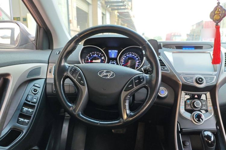 Used Hyundai Elantra (5th Generation / Langdong) 2015 1.6L Automatic Leading Model Steering Wheel