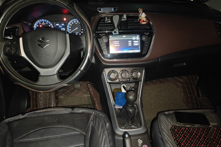 Used Suzuki Vitara S-Cross 2017 1.6L Manual Two-Wheel Drive Urban Fashion Model