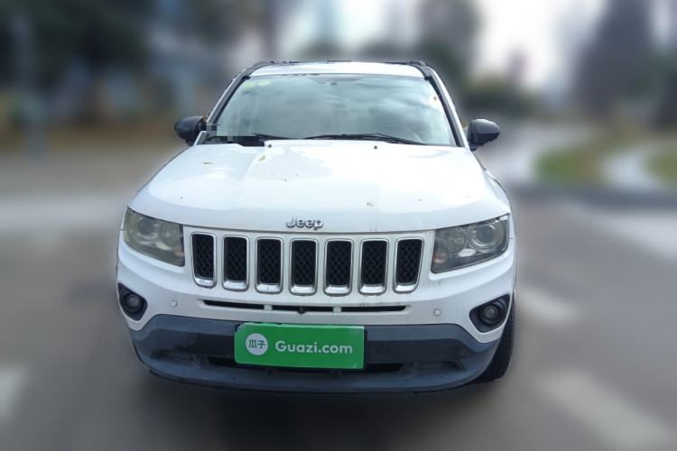 Used Jeep Compass 2014 2.4L four-wheel drive sport version
